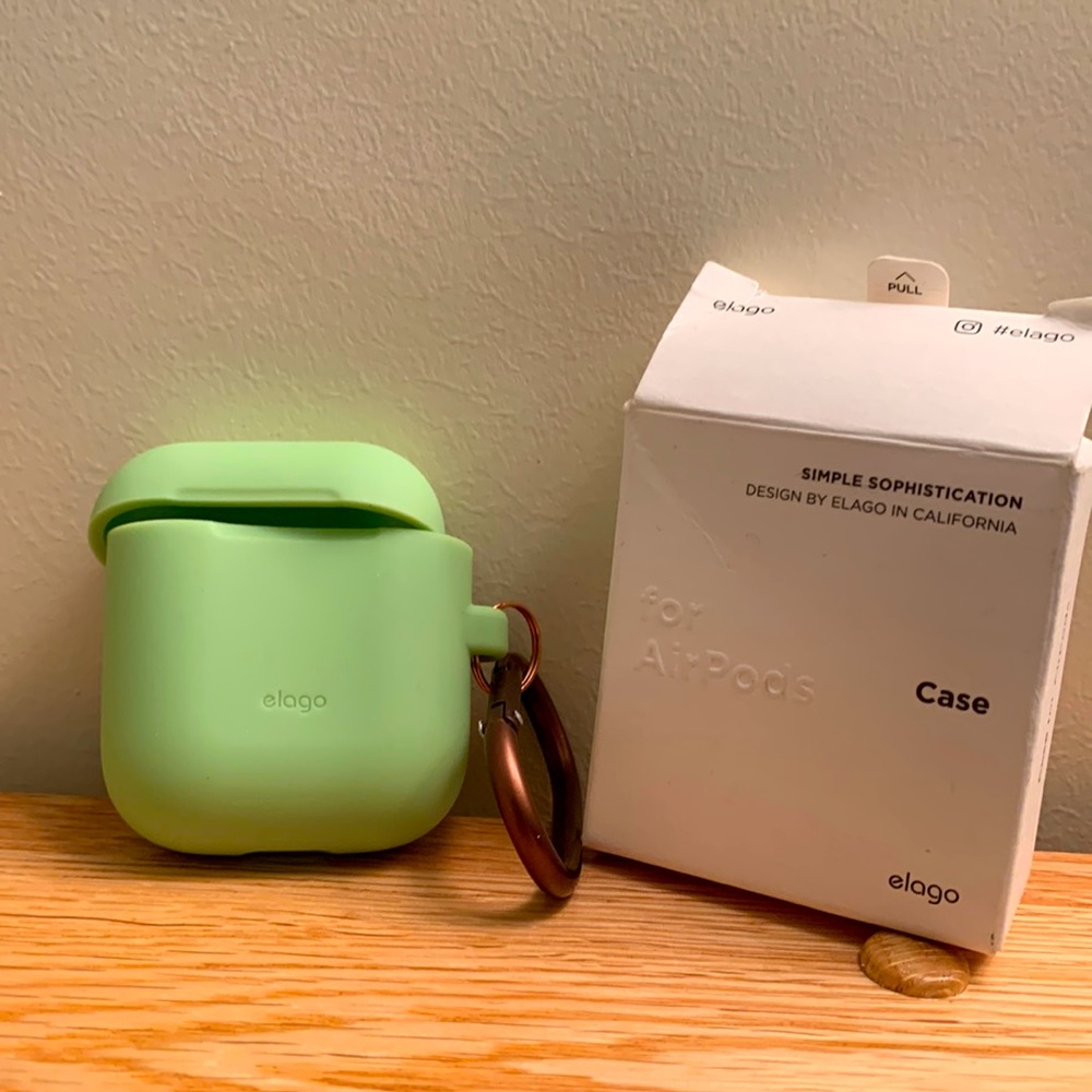 Elago Mint Green AirPods Case